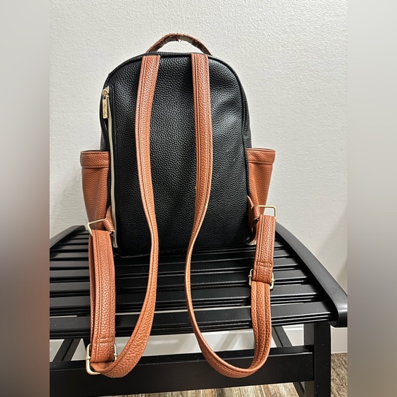 Itzy Ritzy Mini Diaper bag - Picture 3 of 15